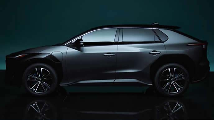 トヨタの新型電気自動車bZ4Xのエクステリア