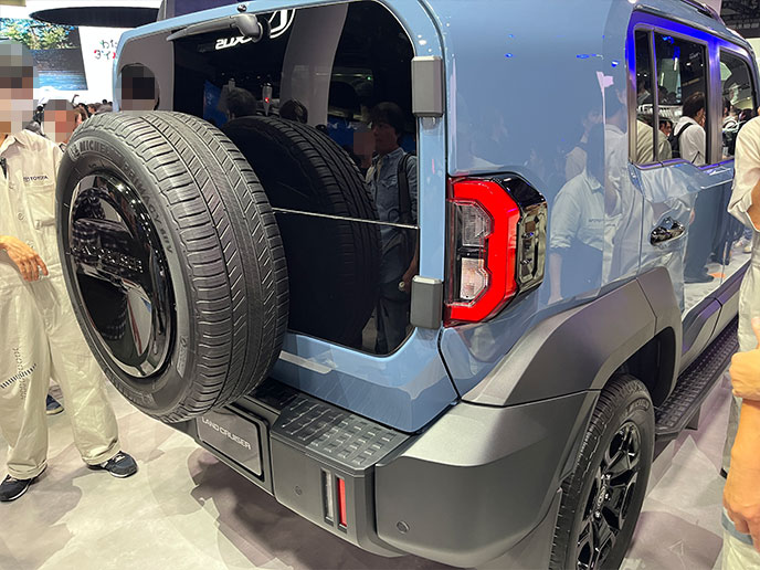 ランドクルーザーFJのリヤ