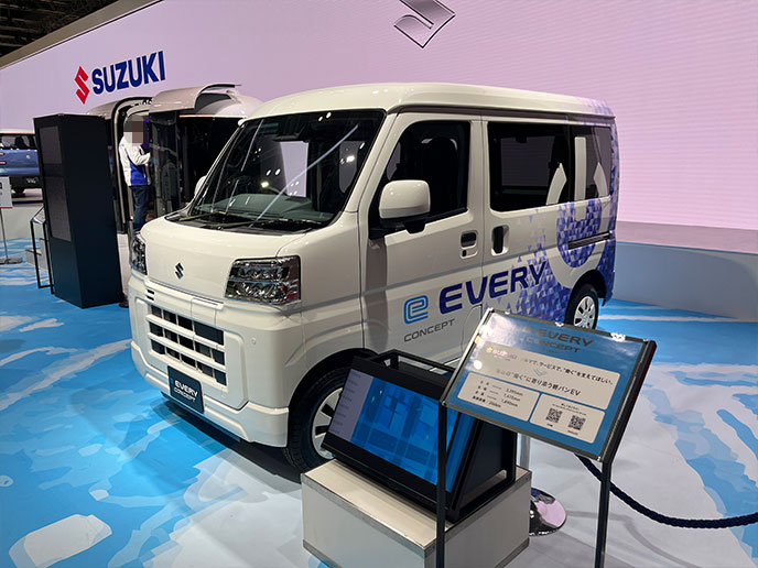 斜め前から見たe EVERY