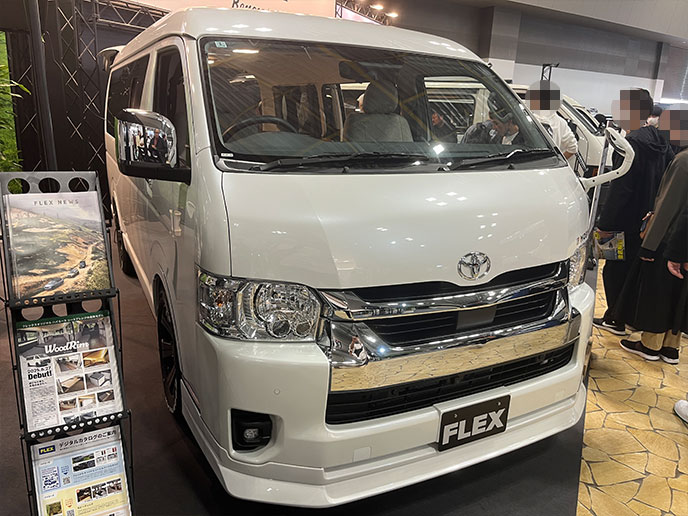 キャンピングカーのエクステリア