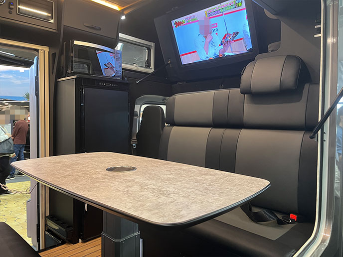 キャンピングカーのインテリア
