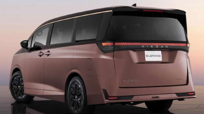 2026年エルグランドのリヤ