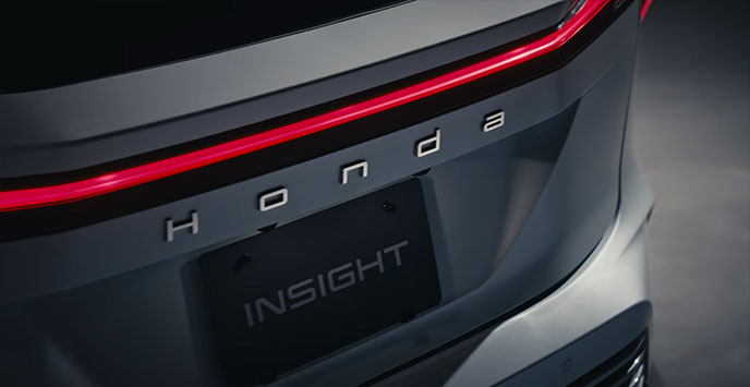 新型インサイト