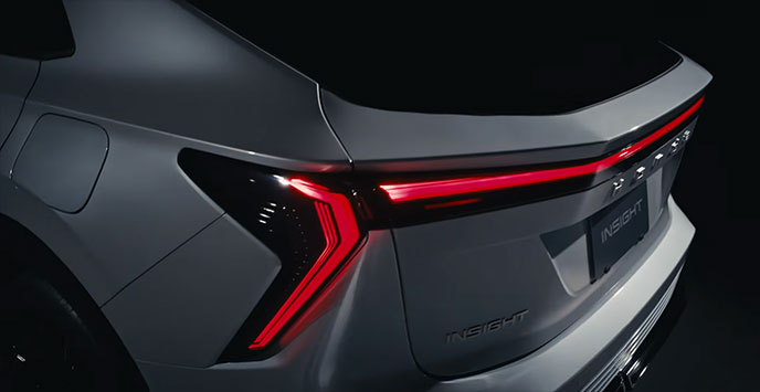 新型インサイト