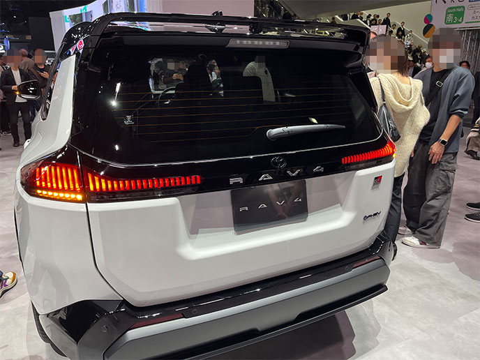 RAV4 GR SPORT（GRスポーツ）のリヤ
