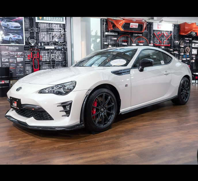 86GRのリアビュー