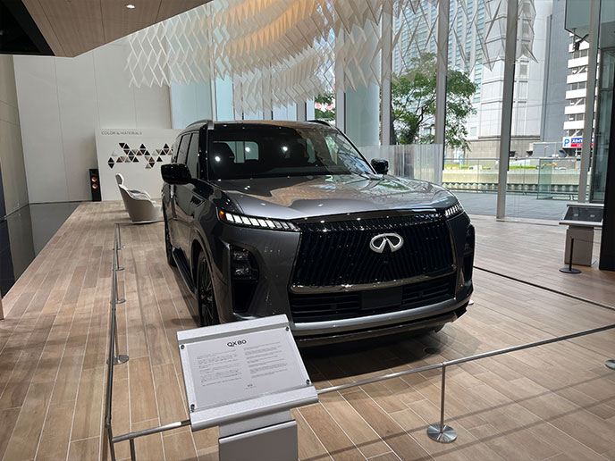 インフィニティQX80のエクステリア