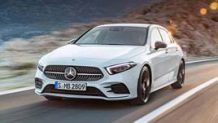 Aクラスのモデルチェンジ新型が日本発売 ディスプレイが進化しコネクティッド機能を強化