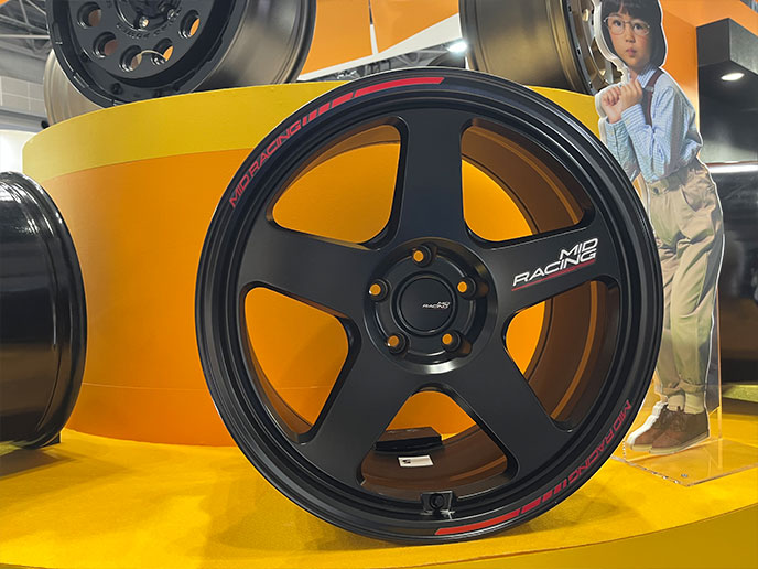マルカサービス MID RACINGのアルミホイール