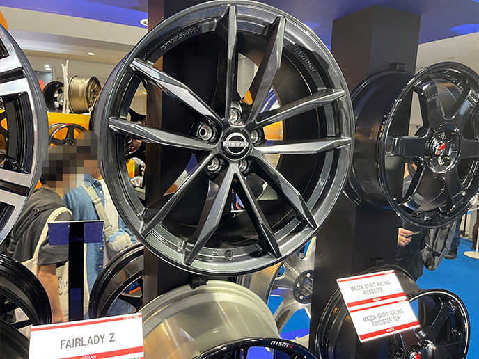 日産純正アルミホイール