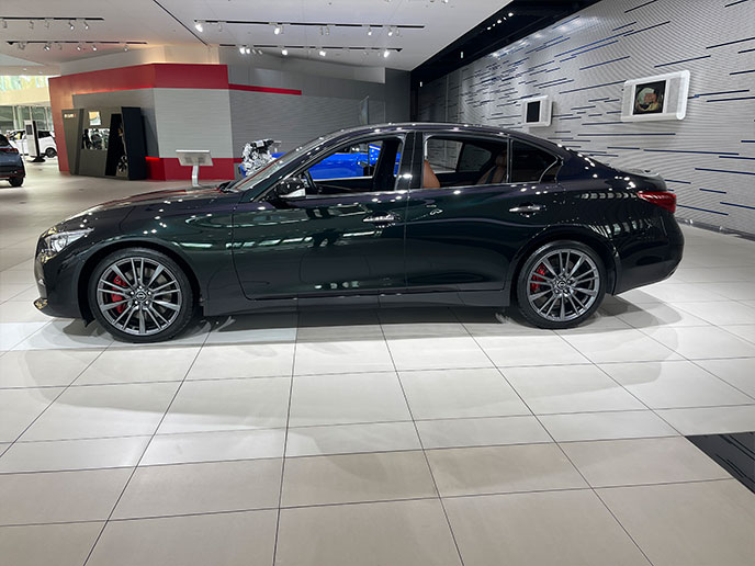 横から見たV37スカイライン 400R