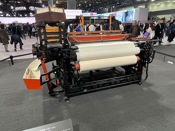 無停止杼換式豊田自動織機 G型