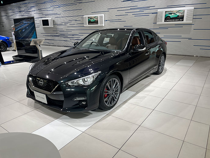 日産V37スカイライン 400Rのエクステリア