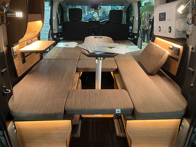 デリカD5の車中泊仕様車