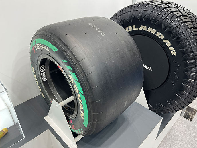 ヨコハマのスリックタイヤ