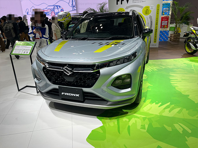 正面から見たフロンクス