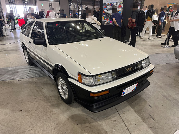 カローラレビン