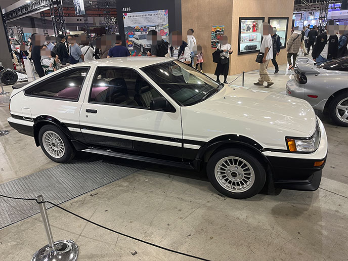 カローラレビン