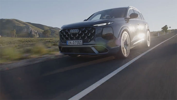新型アウディQ7