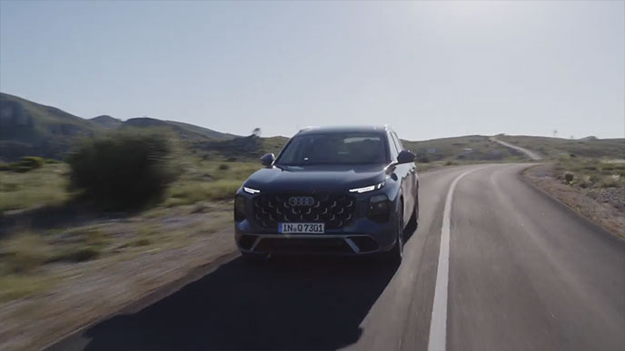 新型アウディQ7