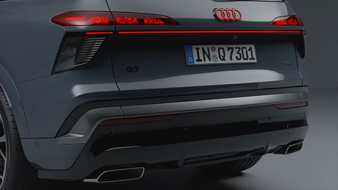 新型アウディQ7