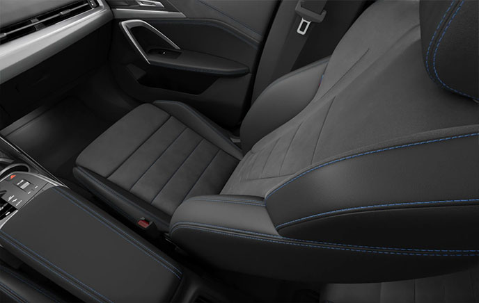 BMW X1「sDrive20i」