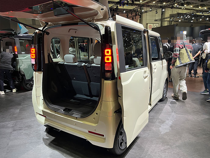 eKスペースのラゲッジ