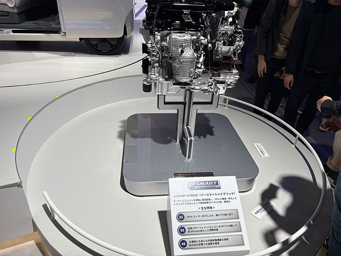 e-SMART HYBRIDのエンジン