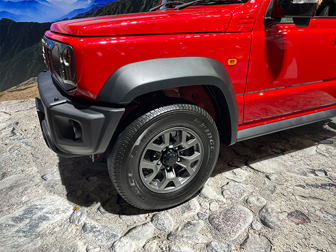 ジムニーノマドのタイヤ