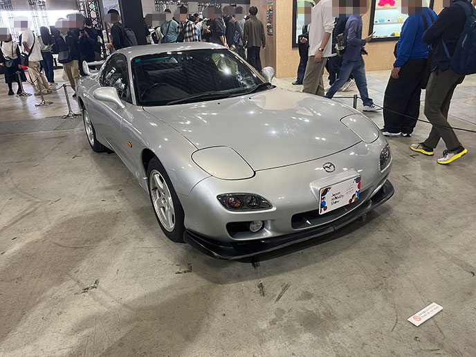 2002年に生産終了となったリトラクタブルヘッドライト搭載車RX-7