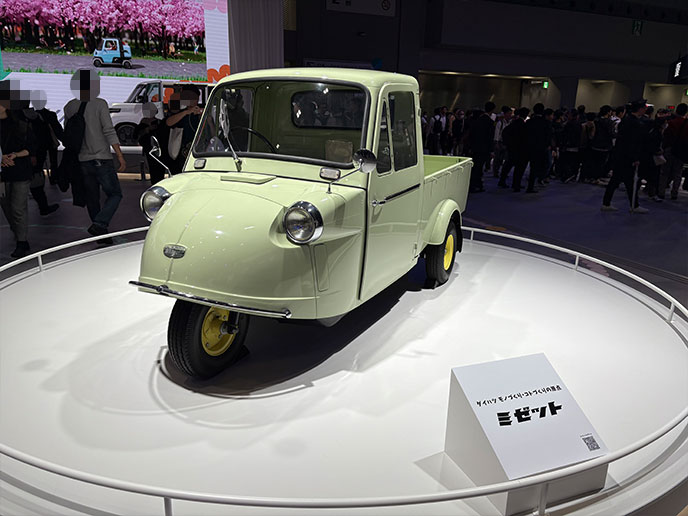 ミゼットのヘッドライト