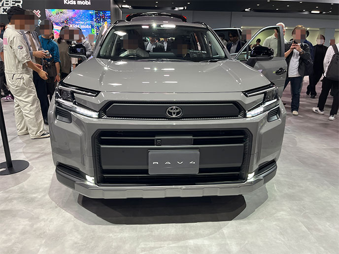 6代目RAV4アドベンチャーのエクステリア