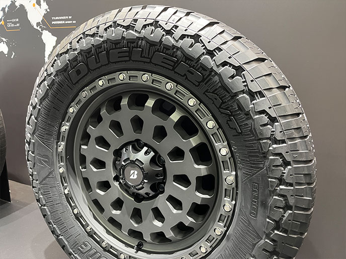 DUELER A/T002のトレッド