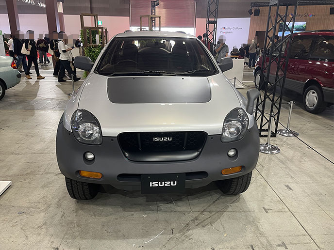 正面から撮影したビークロス