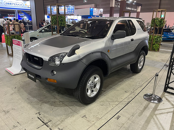 斜め前から撮影したビークロス