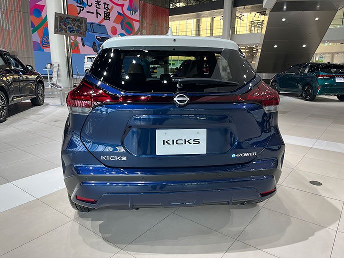 後ろから見たキックス