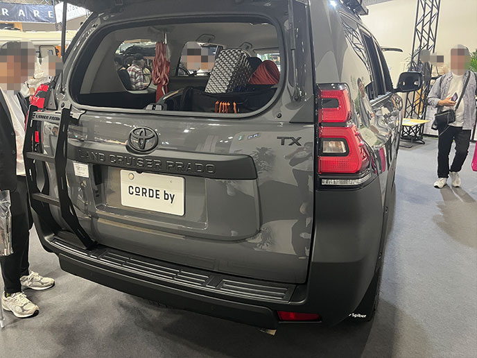 ランドクルーザープラドのキャンプ仕様カスタム