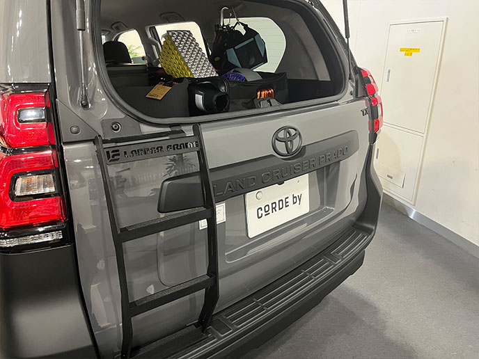 ランドクルーザープラドのキャンプ仕様カスタム