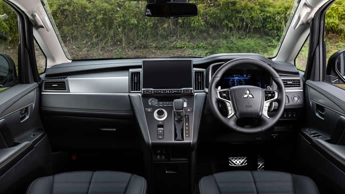 2025年MC後デリカD5のインテリア