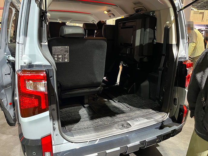 デリカD5のラゲッジルーム