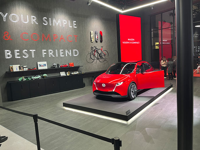 MAZDA VISION X-COMPACTのヘッドライト