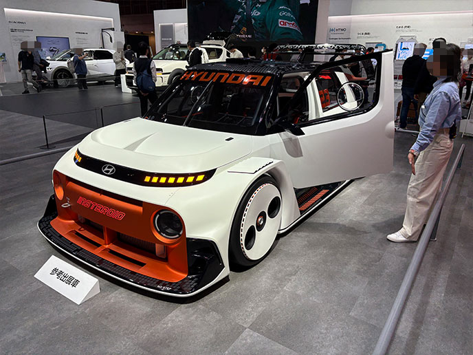 ヒョンデ INSTEROID