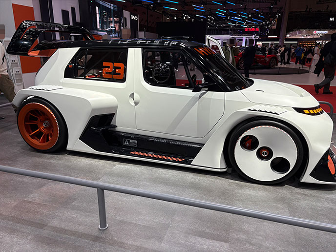 ヒョンデ INSTEROID