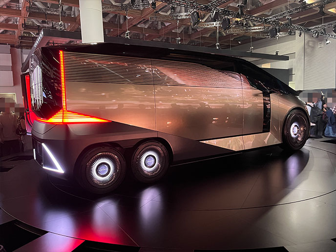 LS Concept（レクサス LS コンセプト）