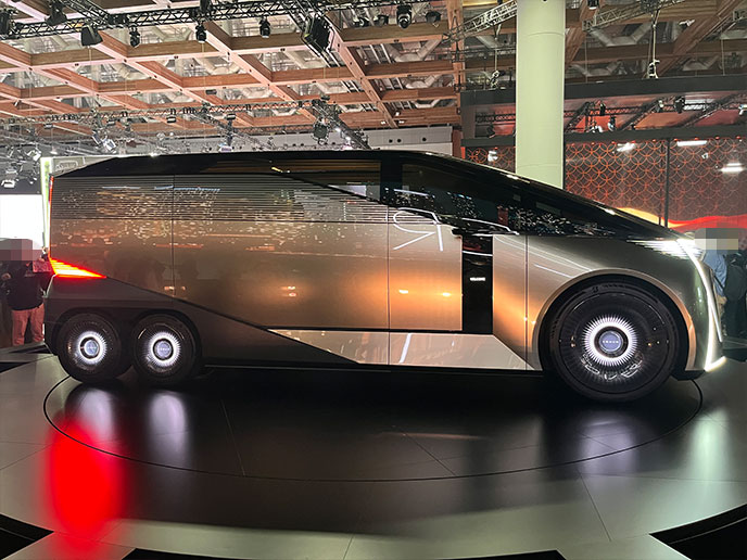 LS Concept（レクサス LS コンセプト）