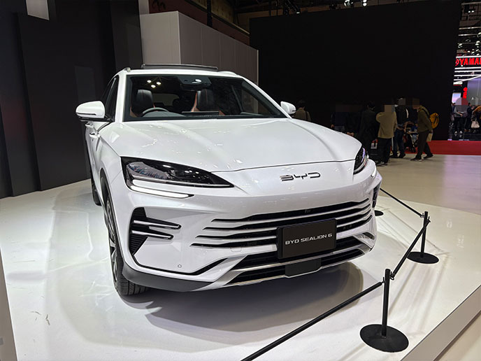 BYD SEALION6