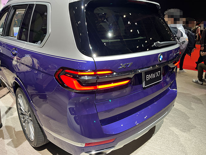BMW X7