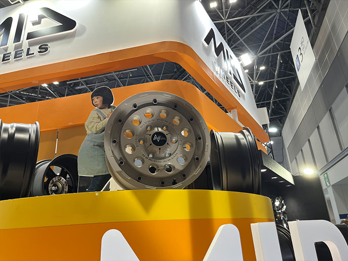 綺麗に磨いたアルミホイール