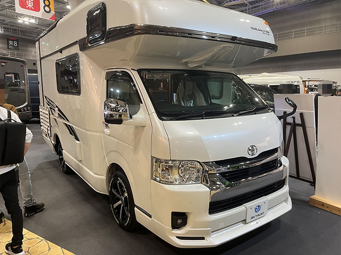 キャンピングカーのエクステリア