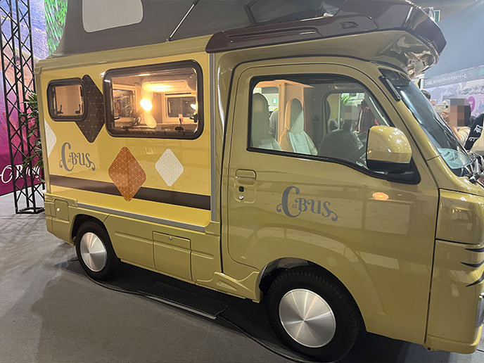 キャンピングカーのエクステリア